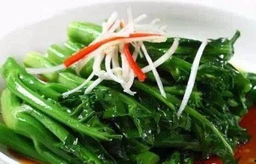 苏北小妹吃蜜瓜,甜蜜滋味，夏日风情