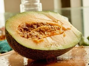 吃哈密瓜可以预防近视吗,护眼佳品，预防近视的秘密武器