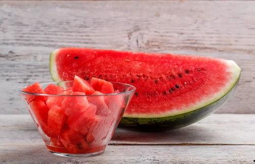 龙龙带您吃瓜,揭秘娱乐圈那些事儿