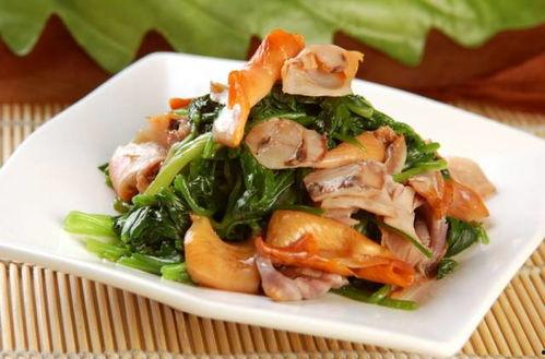 瓜妈和瓜大姐吃螺蛳